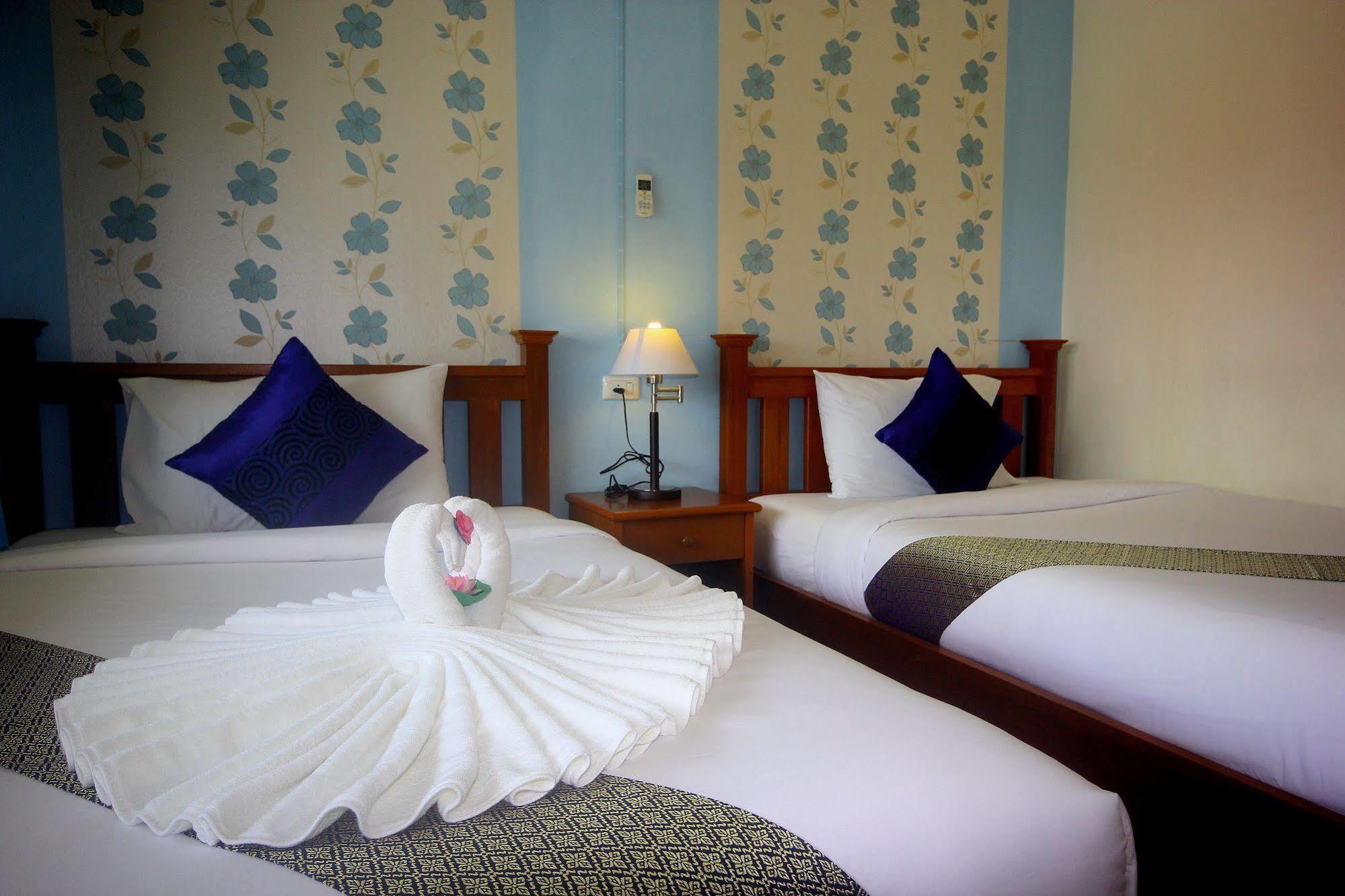 Myplace@Surat Hotel Surat Thani Buitenkant foto