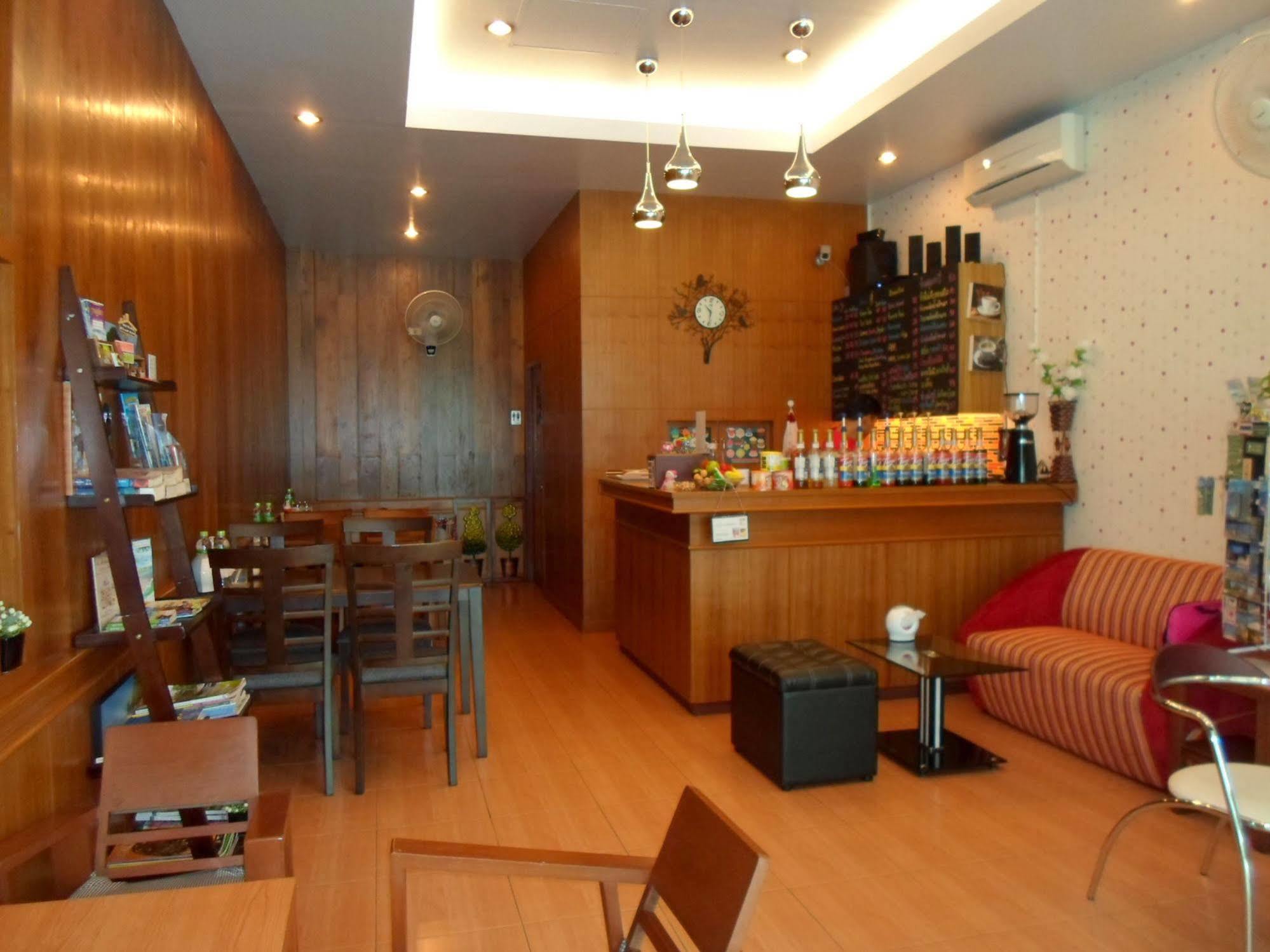 Myplace@Surat Hotel Surat Thani Buitenkant foto